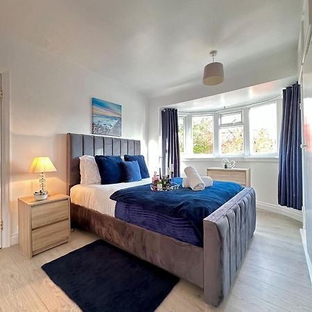 Luxurious Family Home In West Midlands Northfield 外观 照片